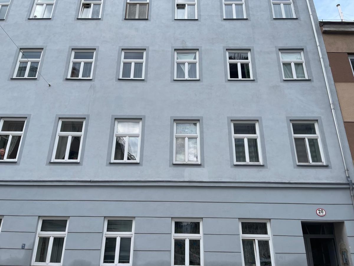 Peaceful Apartment For 4 فيينا المظهر الخارجي الصورة